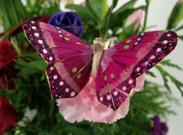 1954 Butterfly Basket Image One